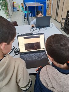 Lire la suite à propos de l’article Des porte-clés d’hiver au Boc@l pour préparer un voyage